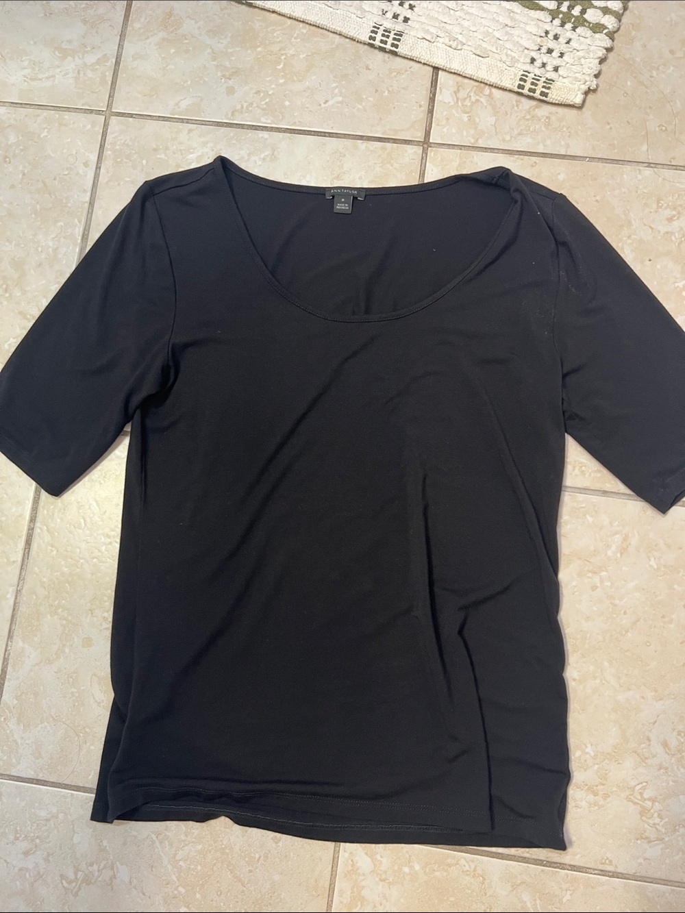 Ann Taylor Classic Scoop Neck Black Women's Top Size Medium